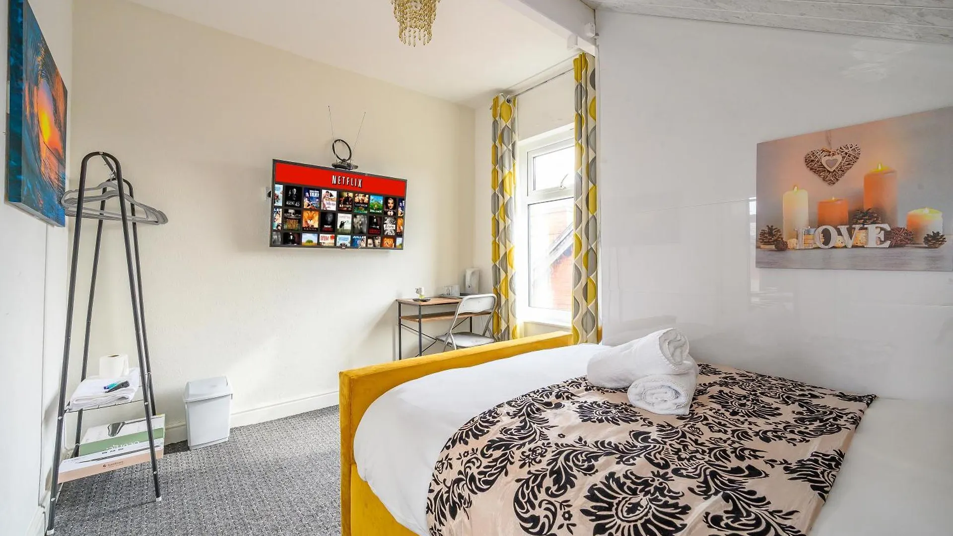 -Rb15Cfa- For Relaxed And Cosy Stay With Free Parking Leeds