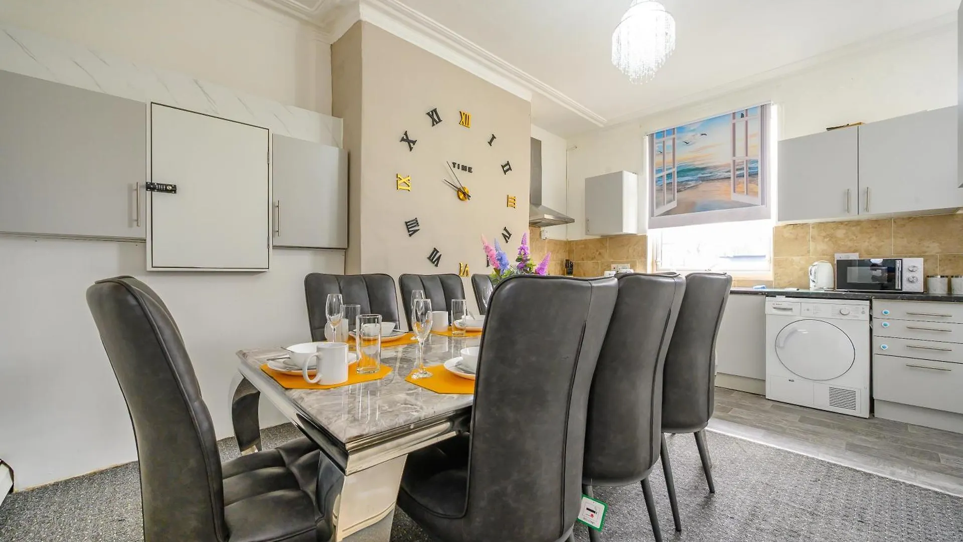 -Rb15Cfa- For Relaxed And Cosy Stay With Free Parking Leeds
